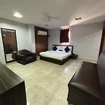 Hotel The Airport Residency