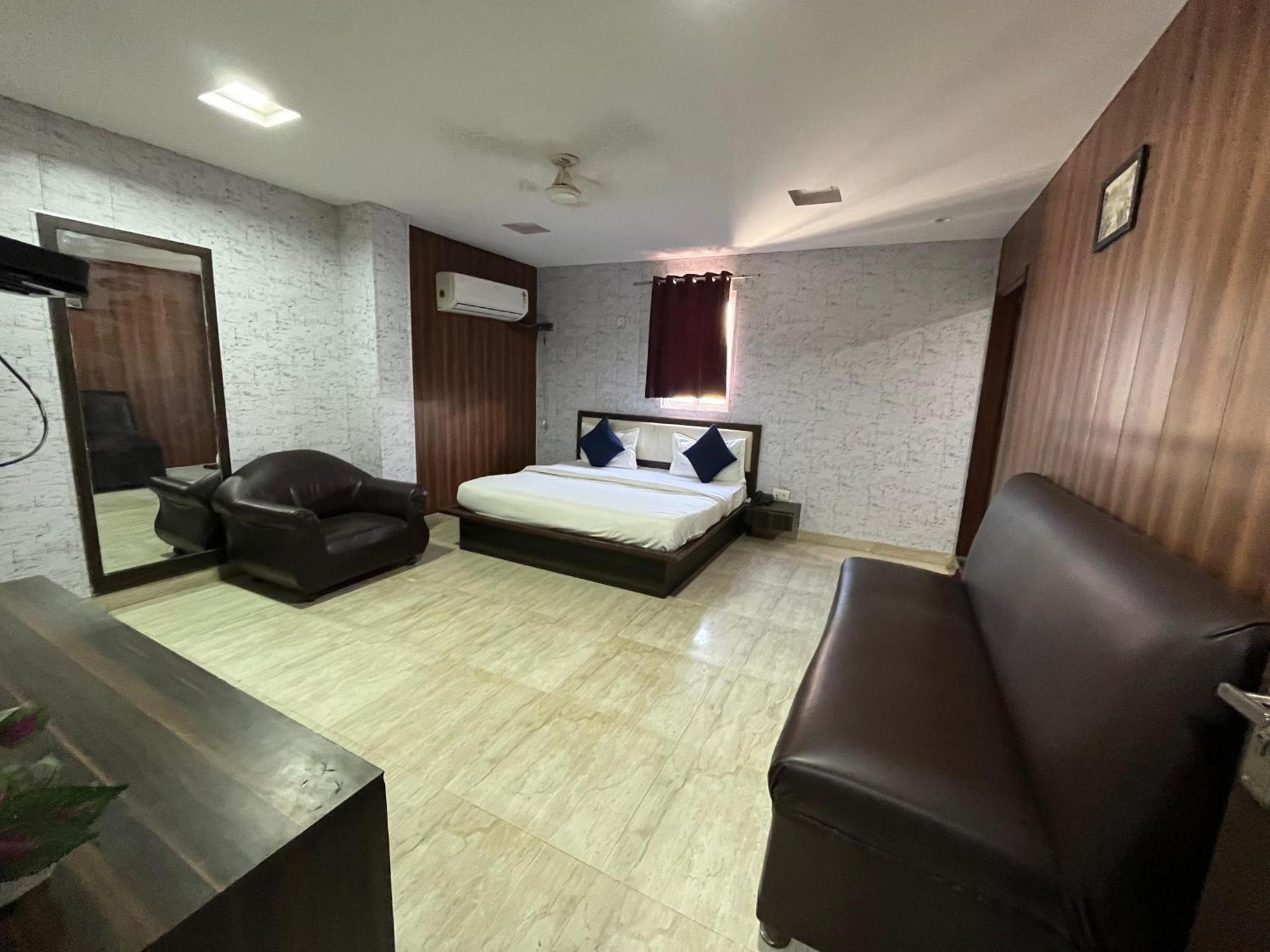 Hotel The Airport Residency Jaipur